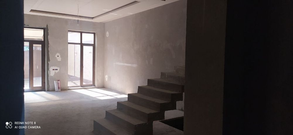 Olmazor tumani mevazor mahala 3 sotu xovli sotiladi