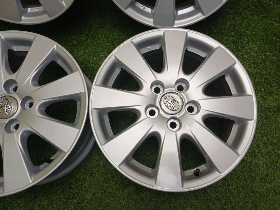 Диски R16 5×114.3 на Toyota.