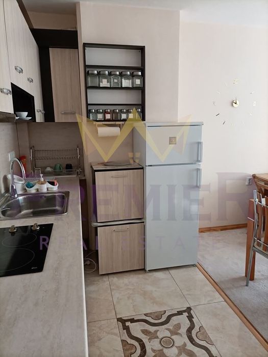 Дава се под наем Двустаен апартамент в Варна, Базар Левски - 63 кв.м за 510 € - Снимка #2