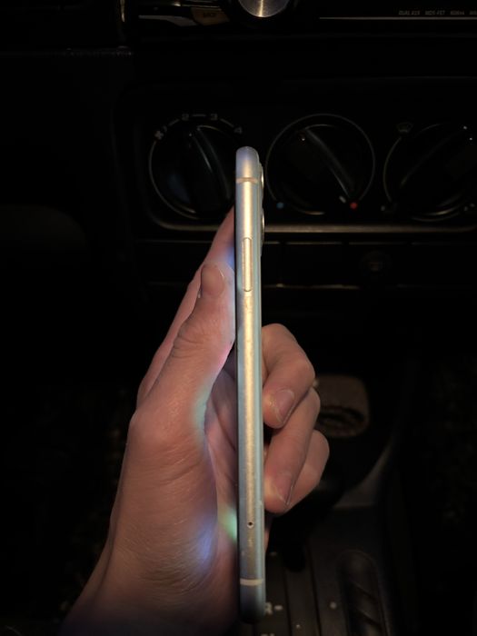 Iphone 11 сатылады