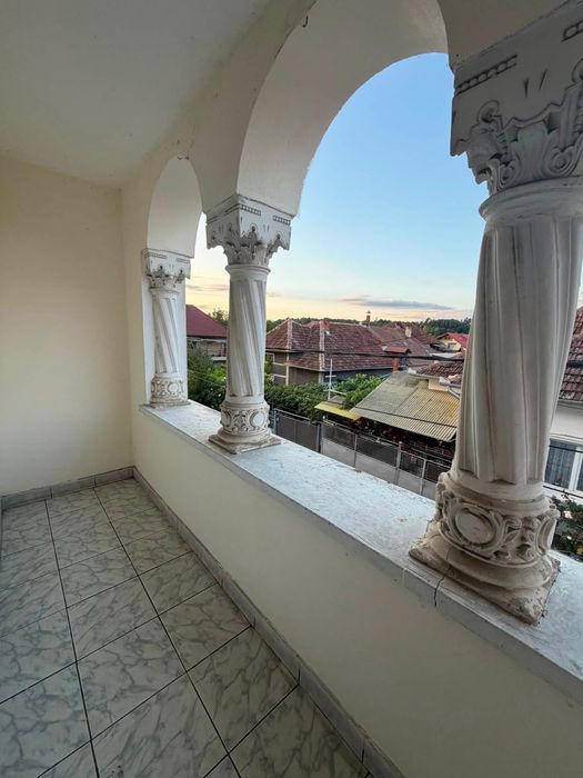Vand casa in stei