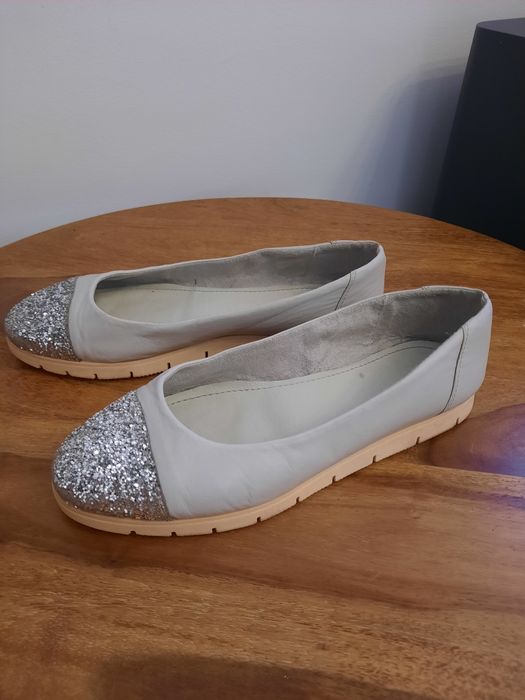 Vand balerini din piele