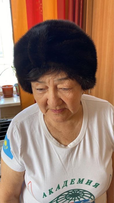 Продам норковую шапку