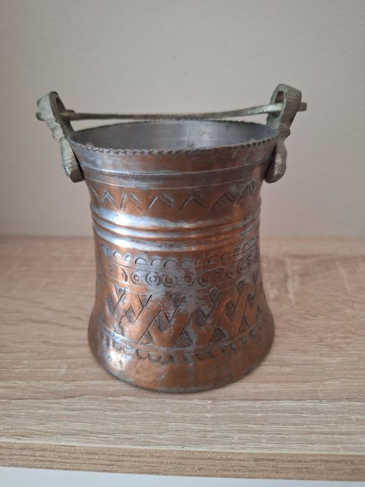 Медни менчета   съдоде