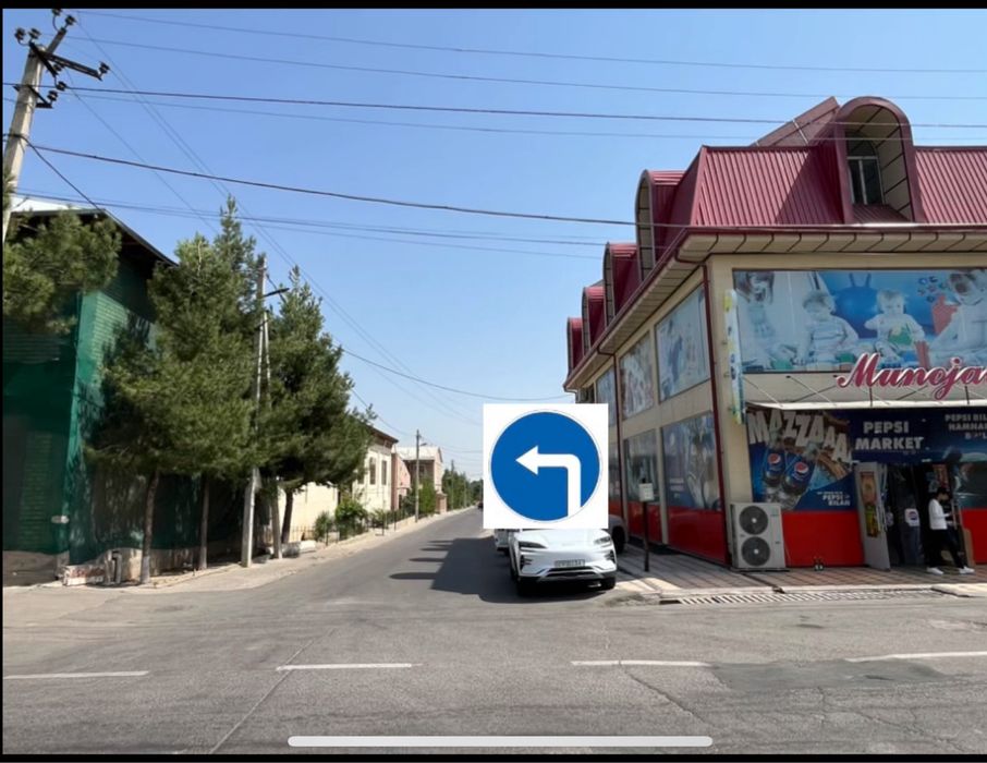 Дурмон Мадаткор.   Дурмень Мадаткор.   Durmon Madadkor.