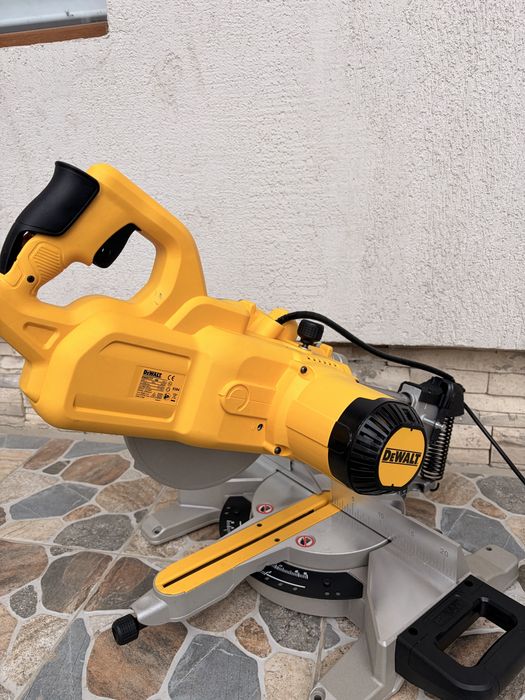 Circular Dewalt staționar Dewalt 2026
