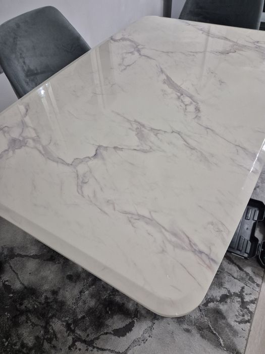 Кухненска маса със 6 столчета