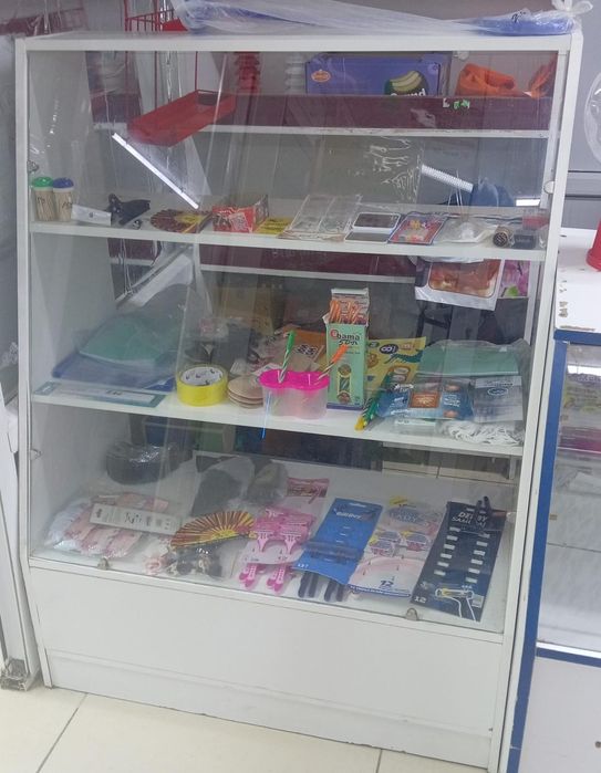 Продам полки , холодильник,для магазина
