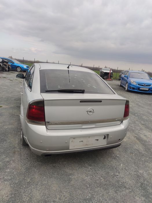 Опел Вектра Ц 1.9 150к.с автомат 2007г. Opel Vectra C 1.9cdti 150k.s