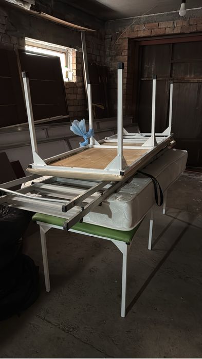 Продам кушетки 2 шт