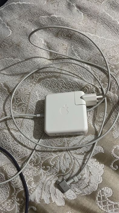 Макбук про Retina 13inch 2015