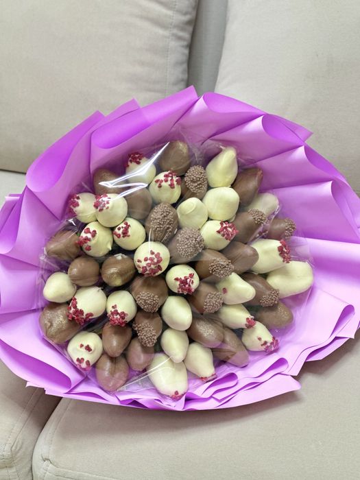 Клубника в шоколаде, букеты, цветы