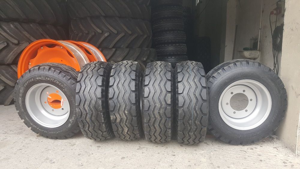 Cauciucuri noi 10.0/75-15.3 montate pe janta tubeless 10PR remorca