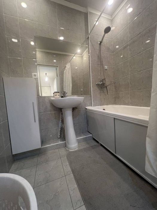 3/5/9 75м2 Махтумкули Green Park, раздельные комнаты, мебель техника