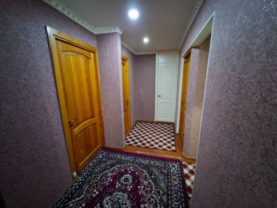 Tenisniykort yonida Luboyga beriladi