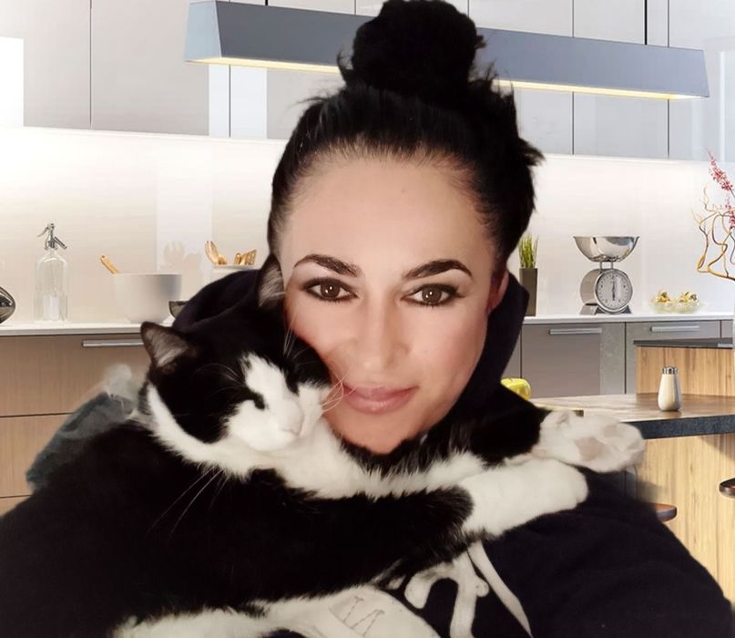 Ingrijesc pisica ( Petsitter)
