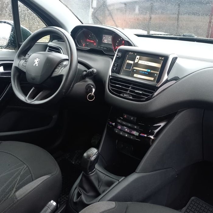 An 2013/Peugeot 208/Euro5/1.0B