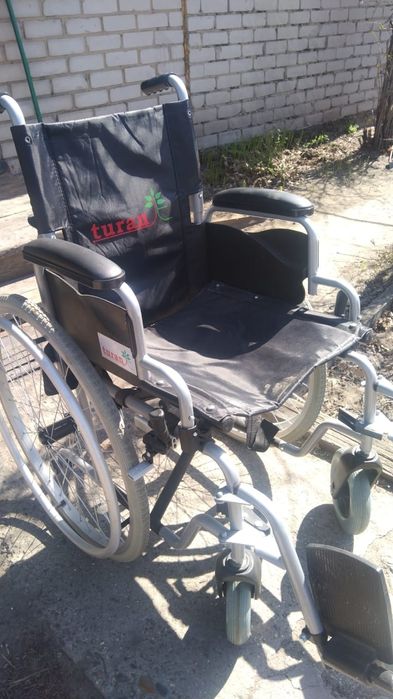 Коляска инвалидная