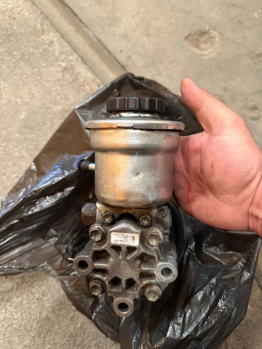 Гур насос Prado120 2.7