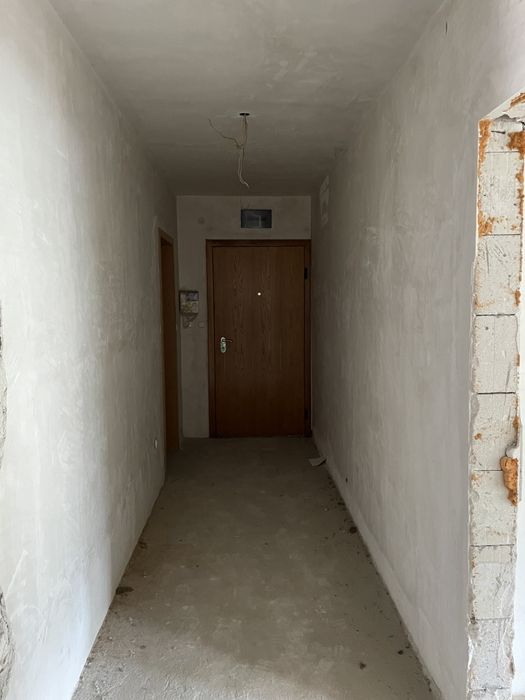 Продава се Четиристаен апартамент в София, Манастирски ливади - 140 кв.м за 18 €/кв.м - Снимка #2