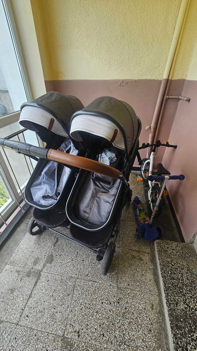 Количка за близнаци Chipolino Duo Smart