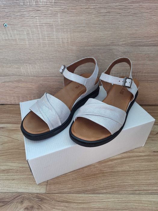 Дамски сандали естествена кожа