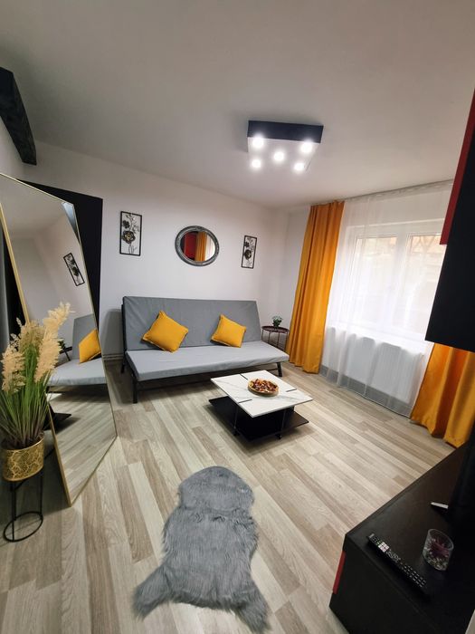 Oferta! Apartament 3 camere, renovat complet, nelocuit