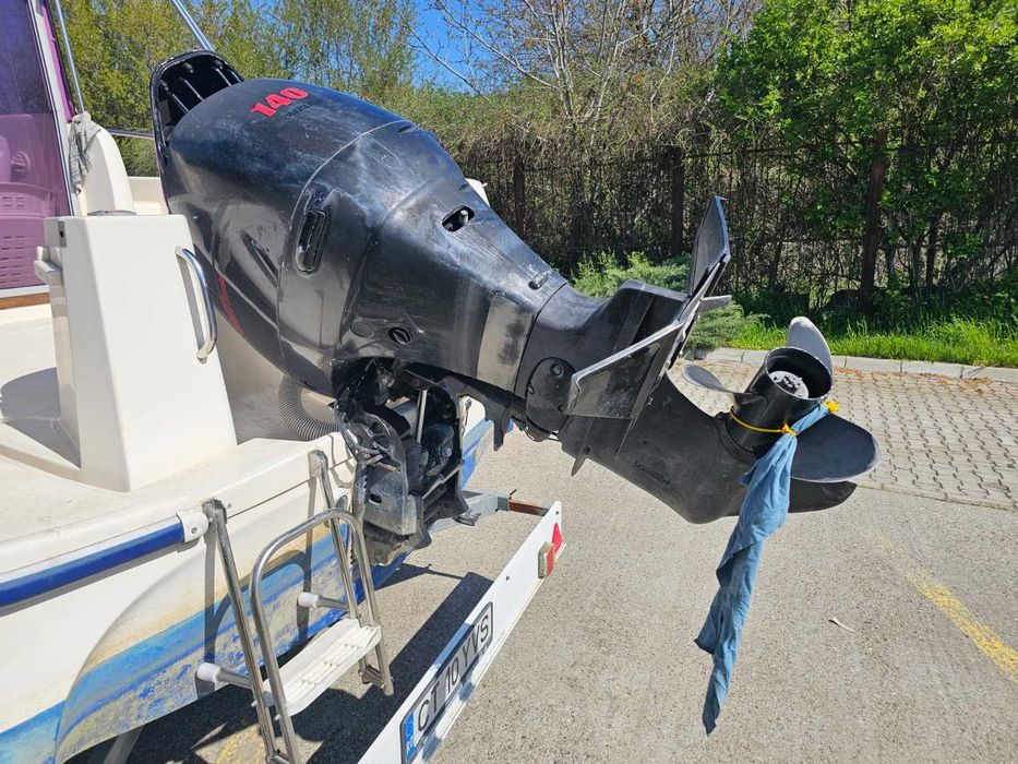 Motor Barca / outboard Suzuki DF 140 CP