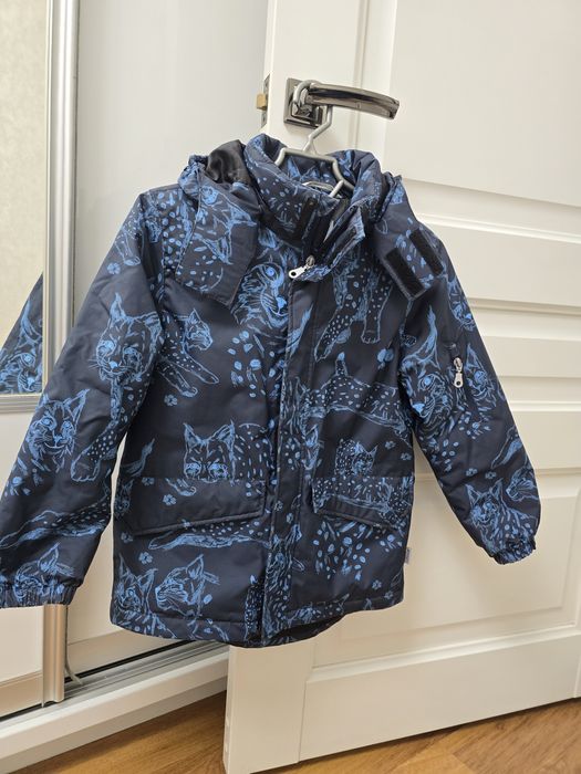 Продам куртку для мальчика осень-весна