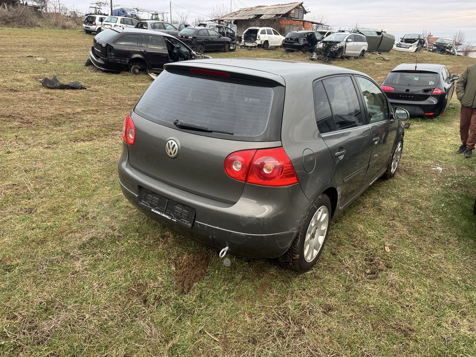 VW Golf 5 1.6FSI 115 на части