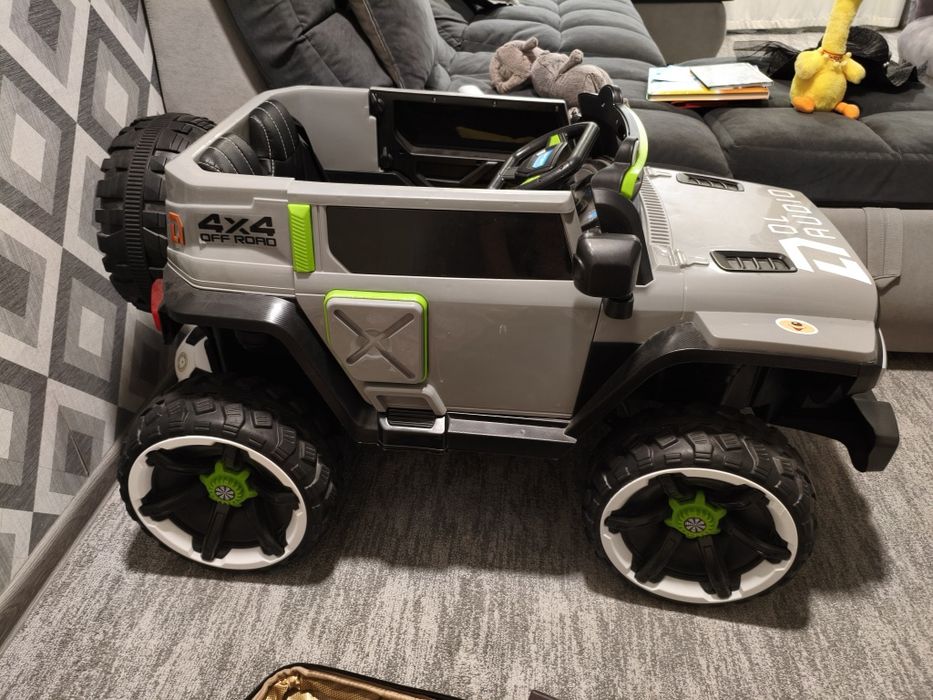 Детский электрокар JEEP 4x4 полный привод