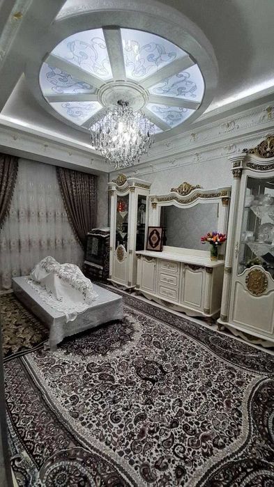 Продаётся 2х ком квартира  58м2  3этаж из 9. Ибн Сино 1 Поликлиника 40