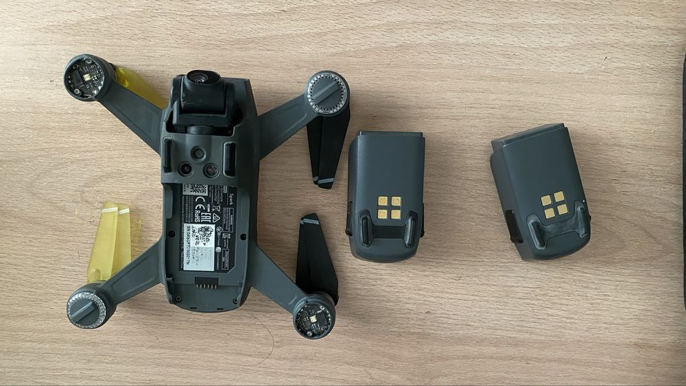 Дрон DJI SPARK поломанный