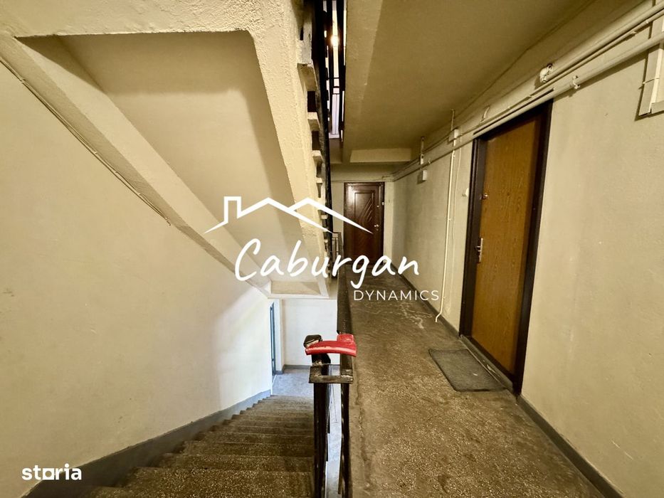 Apartament cu 3 camere, 80mp utili + balcoane, etaj 1/4, lift, Centru