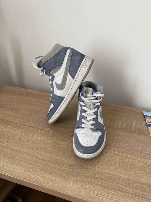 Nike air Jordan baby blue
