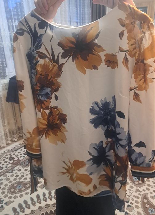 Продам кофточку новую