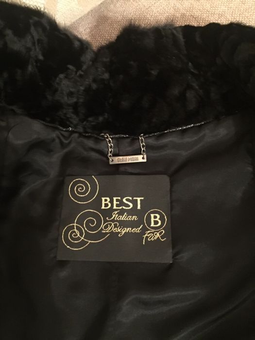 Продаётся полушубок из каракуля, размер 46-48