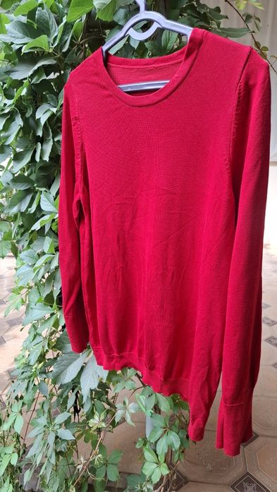 Sviter sochniy rangda oversayz