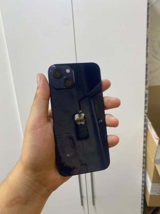 iphone 13 б/у срочно продаю идиал состаяние