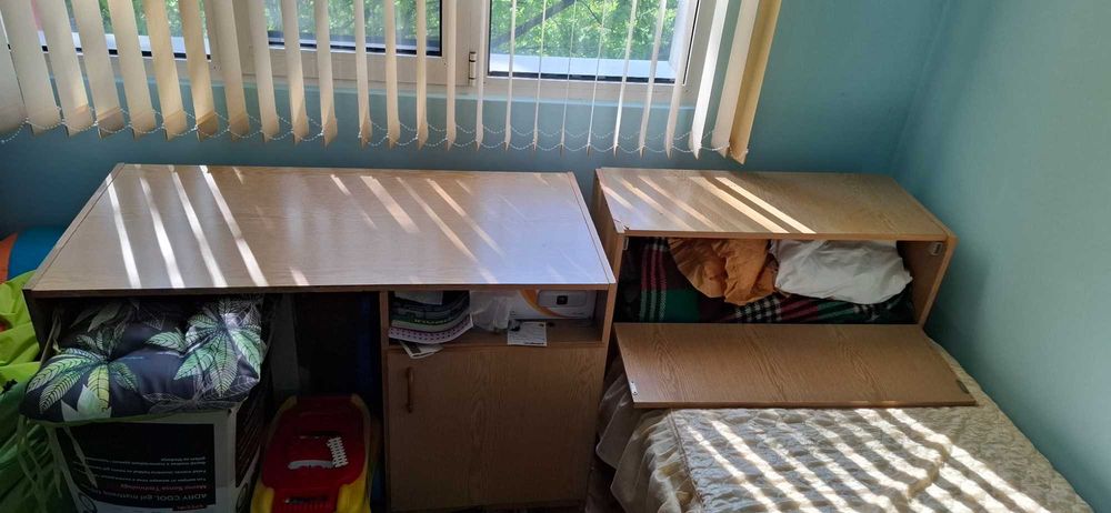 Продавам обзавеждане за детска стая