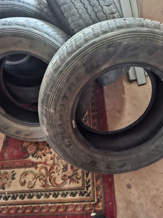 Продам комплект летних колес