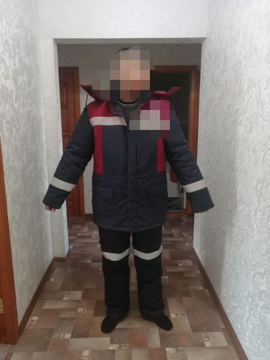 Продам зимнию спецовку