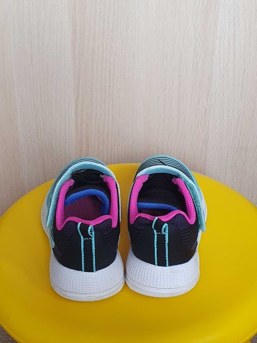 Adidasi Sketchers copii numarul 26