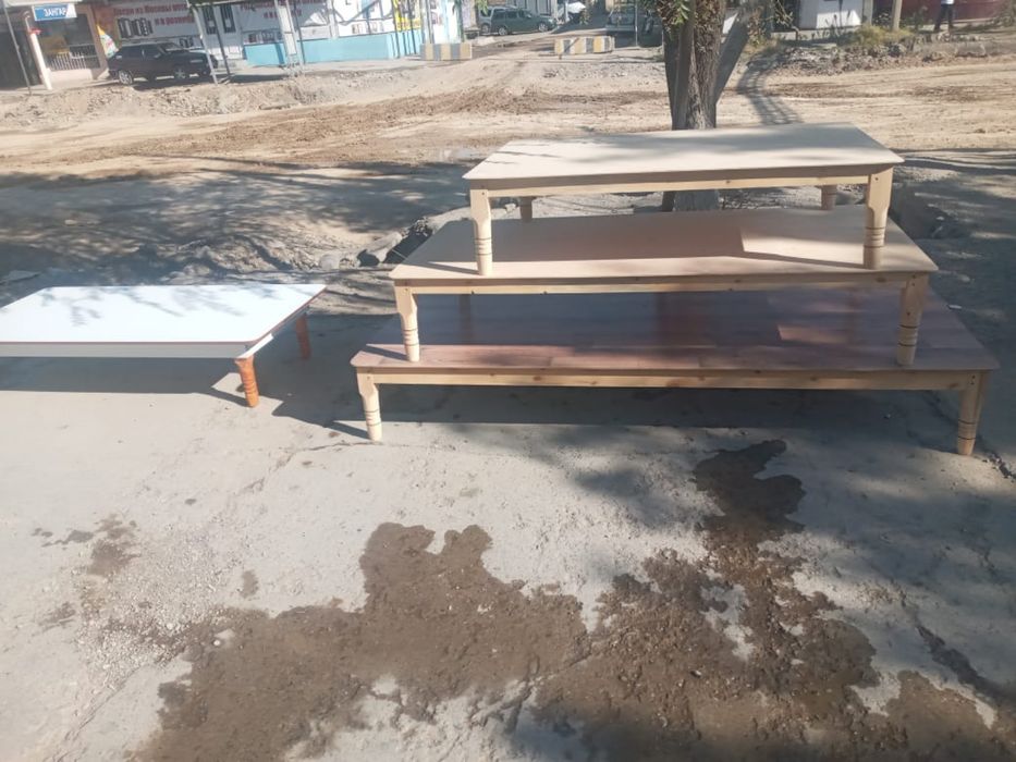 Жер столдар бар.