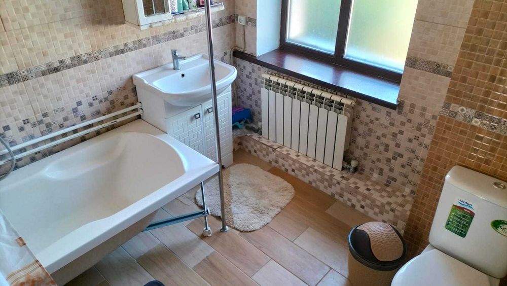 Продам дом 600 кв.м. пос. Райымбек