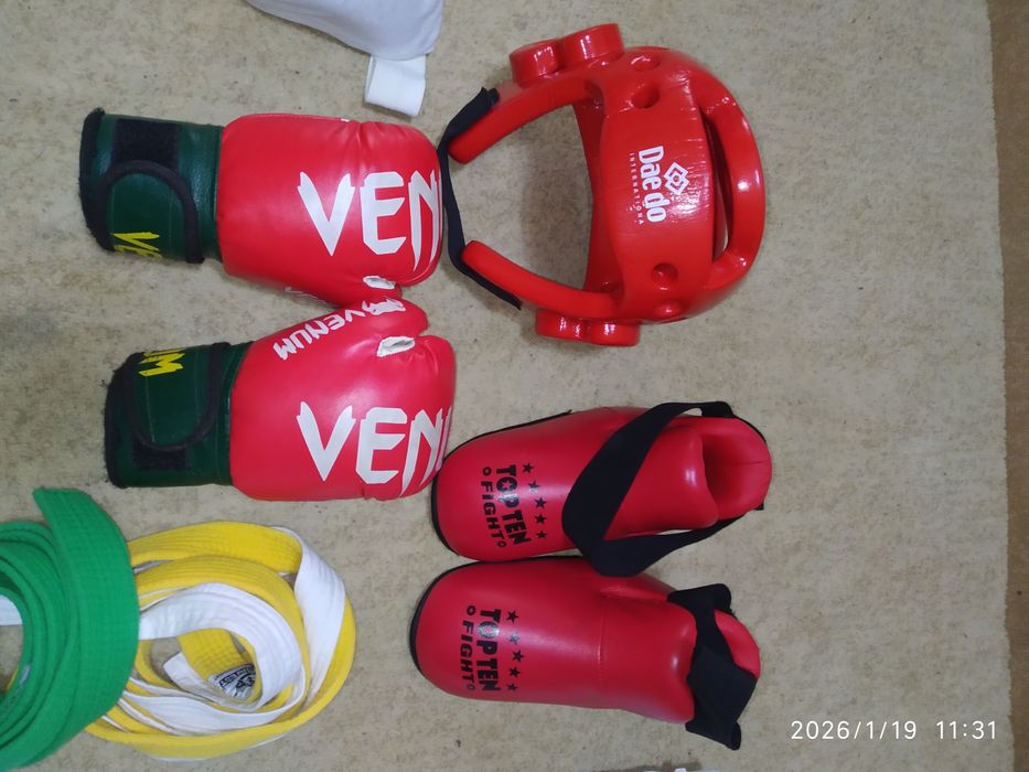 Тайквандо форма перчатка шлем