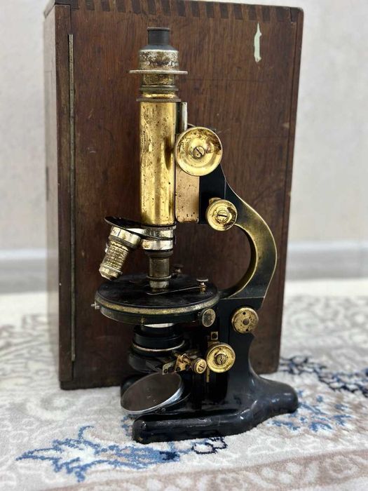 Микроскоп немецкий