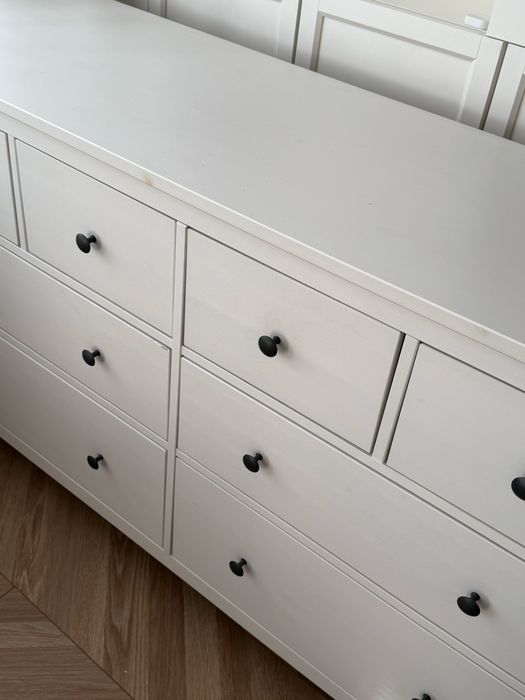 Скрин Iкea Hemnes 8 чекмеджета