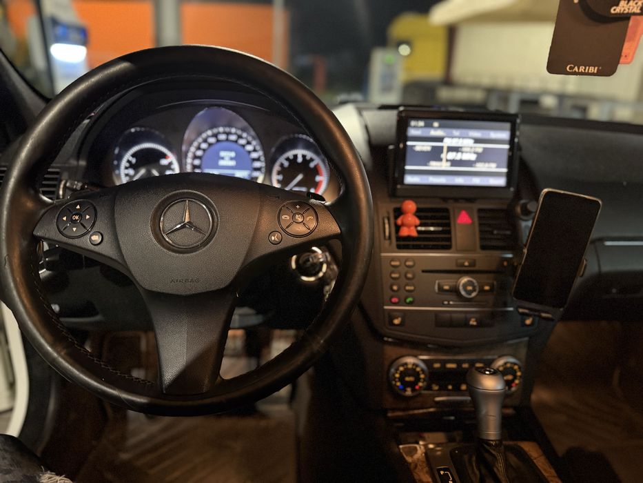 MERCEDES-BENZ C-Class 2011 — imagine 3