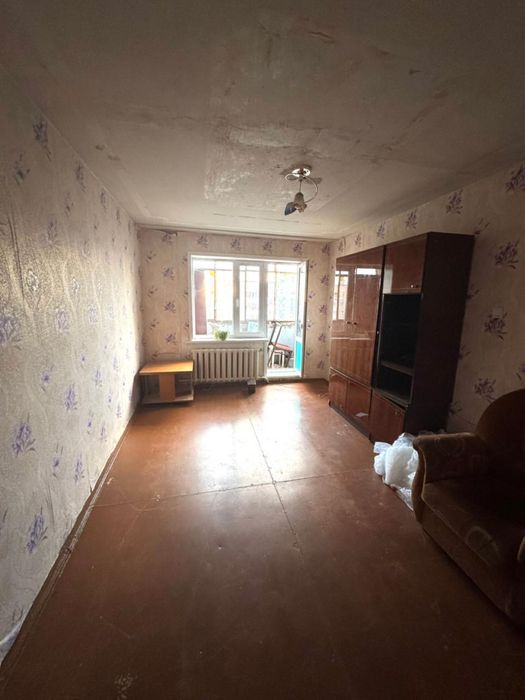 Срочно Продам 2ку - 8мкр!